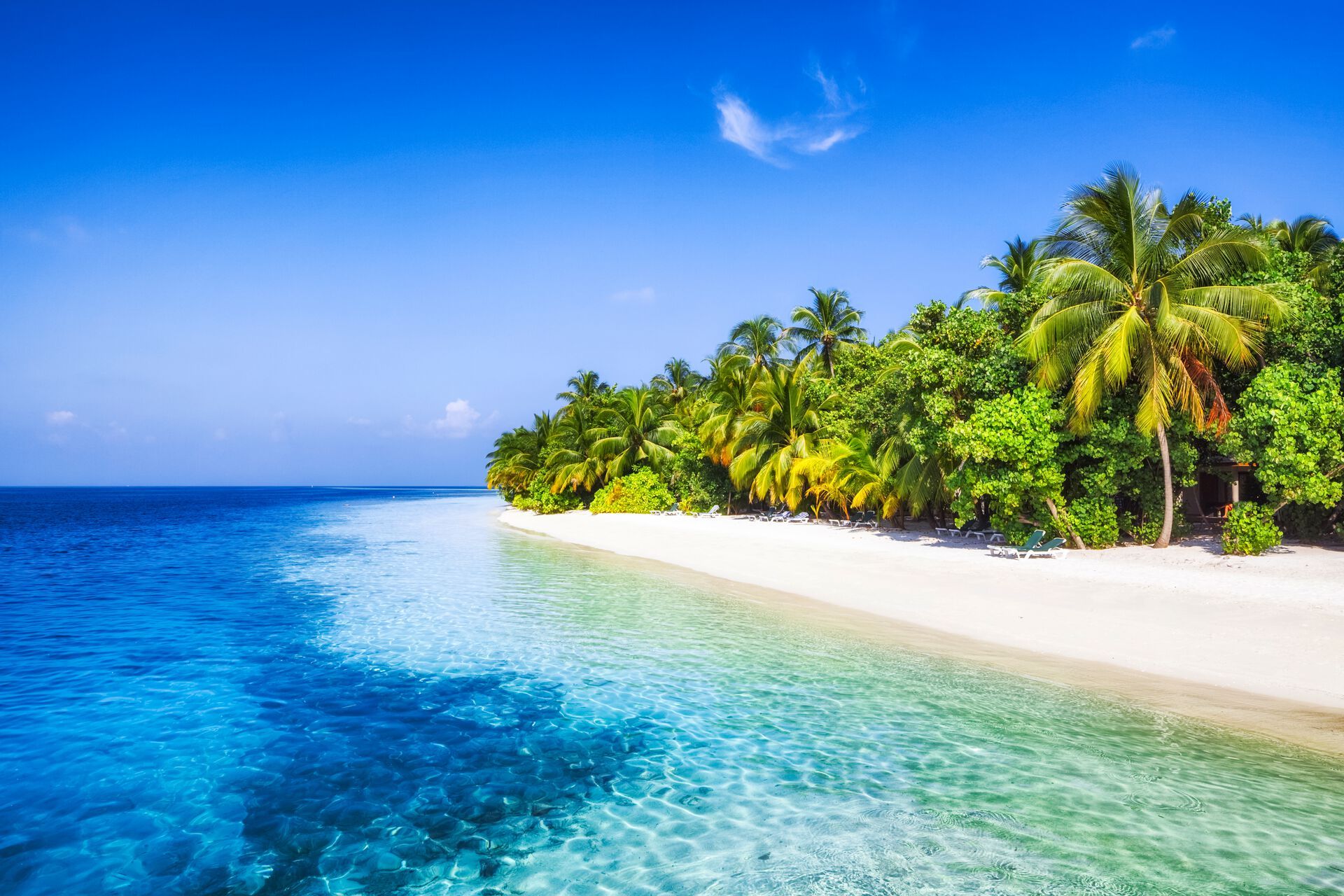 Ifuru Island Maldives in einer Strandsuite - Neueröffnung 2023